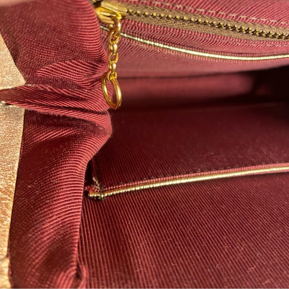 Vintage Needlepoint Handbag Purse
Handmade Floral pattern cross-stitch MCM bag - Picture 12 of 16